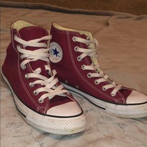 Women’s High Top Maroon All Star Converse